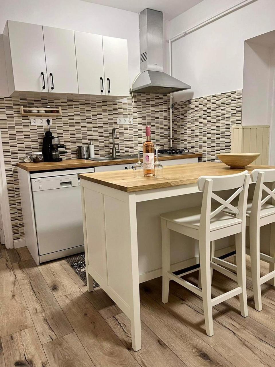 Pataky Apartmanok Veszprém Eksteriør bilde