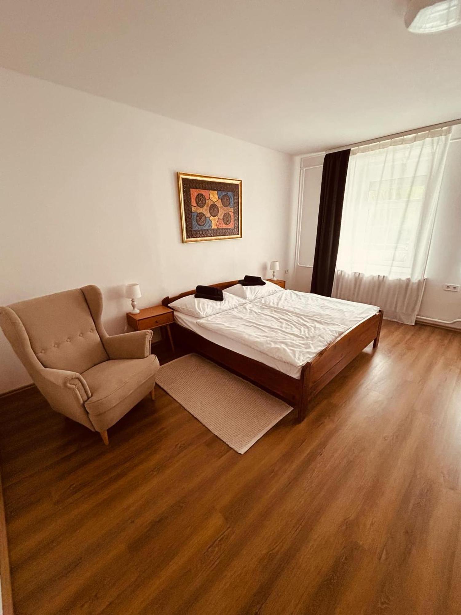 Pataky Apartmanok Veszprém Eksteriør bilde